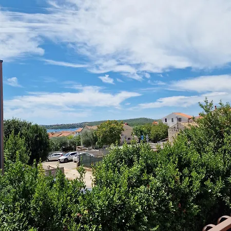 4 * Pula
